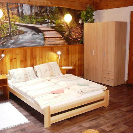 Chatka Horec Stará Lesná Exteriör bild